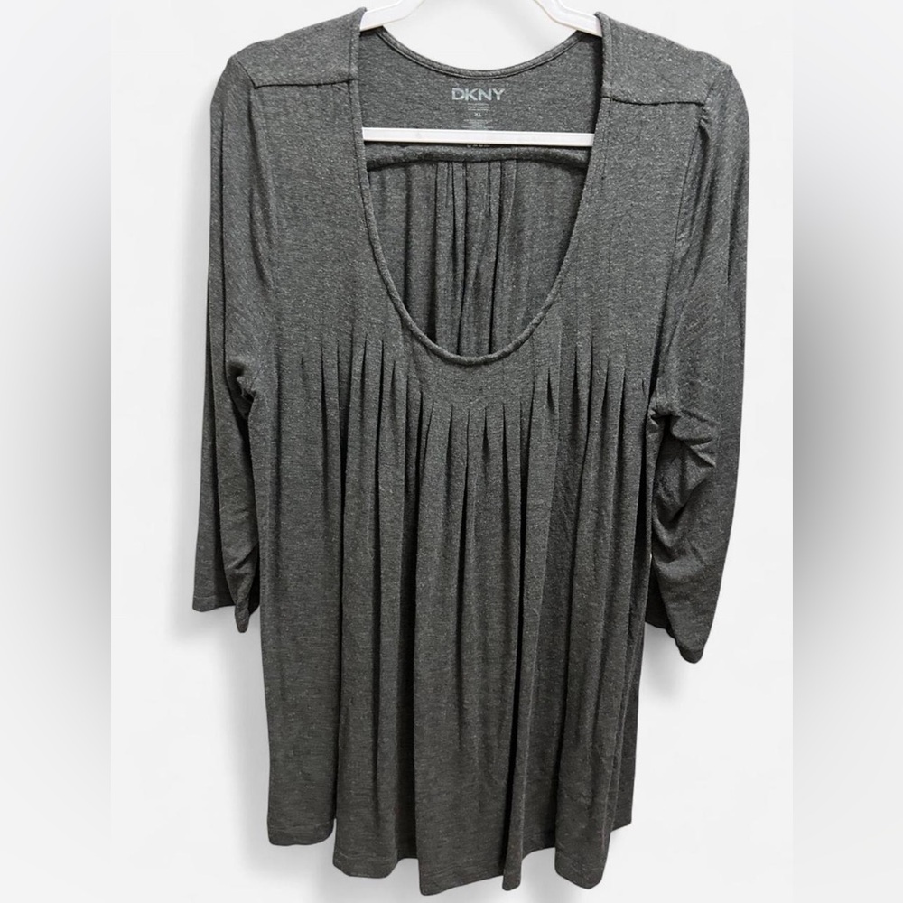 DKNY Gray Pleated Scoop Neck Top – Size XL